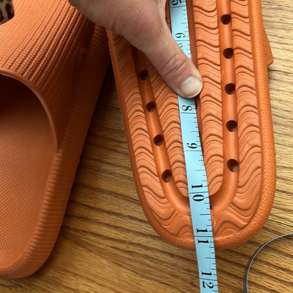Burnt orange Cloud slides womens 9.5 40-41 - Picture 14 of 16